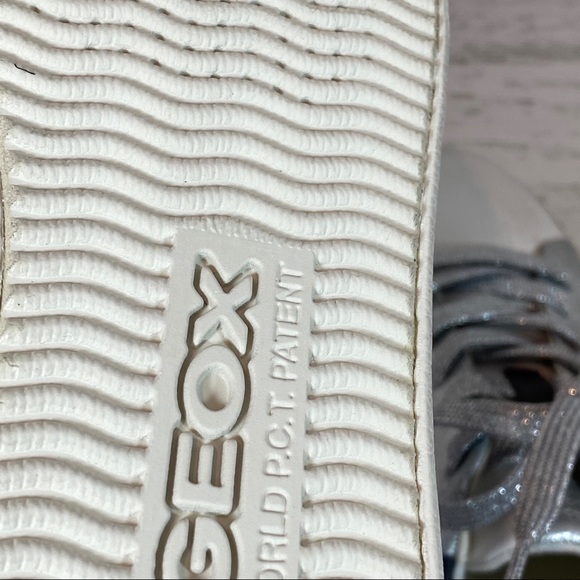 Geox Worley Gray & Silver lace up sneakers - Picture 9 of 10